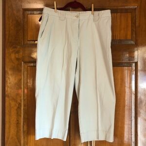 Womens L.L.Bean Light Tan Capri Pants Size 12 PET